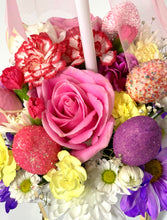 Load image into Gallery viewer, Personalized Bubble Balloon with Flora Berry Bouquet
