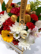 Load image into Gallery viewer, Personalized Bubble Balloon with Flora Berry Bouquet
