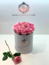 Charger l&#39;image dans la galerie, Medium Luxury Fresh Blooms
