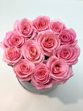 Charger l&#39;image dans la galerie, Medium Luxury Fresh Blooms
